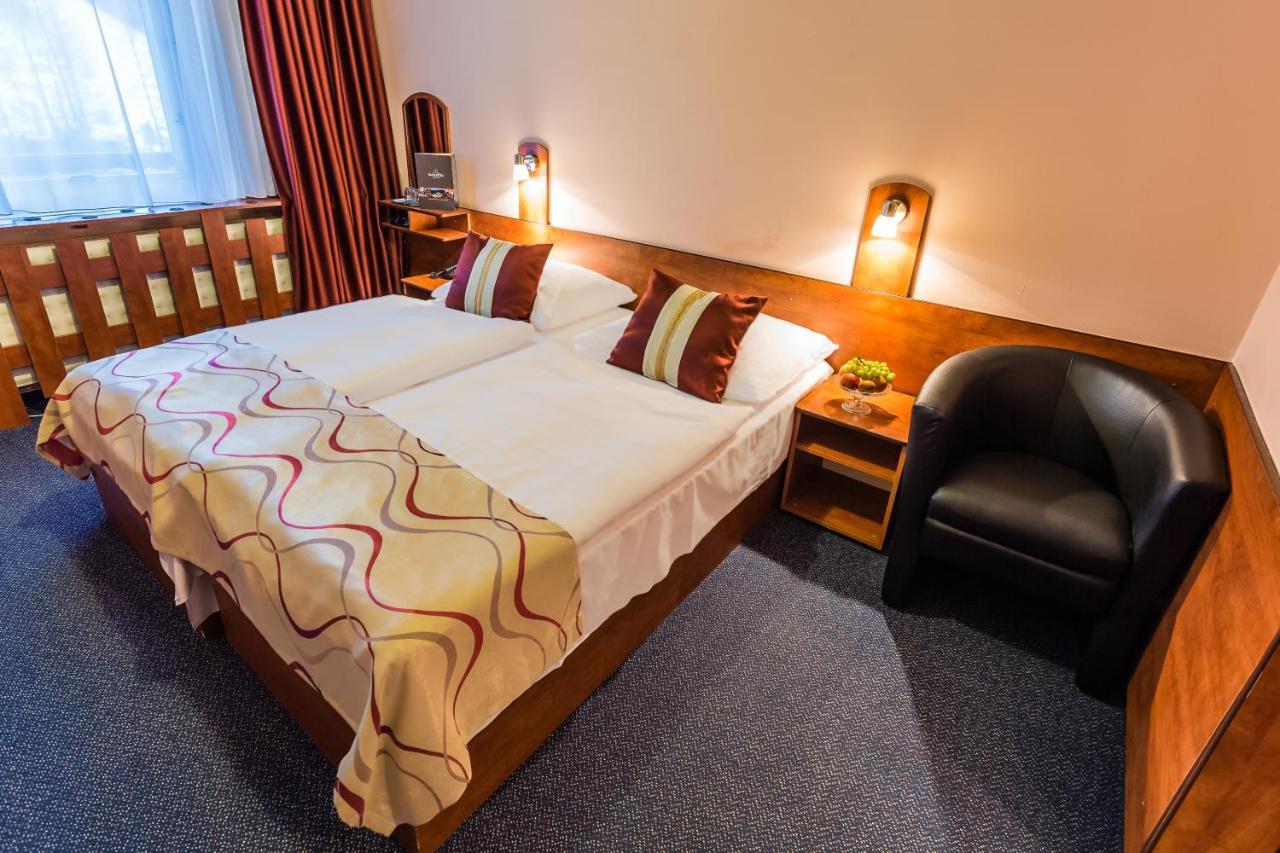 באנסקה ביסטריצה Hotel Sachticka מראה חיצוני תמונה