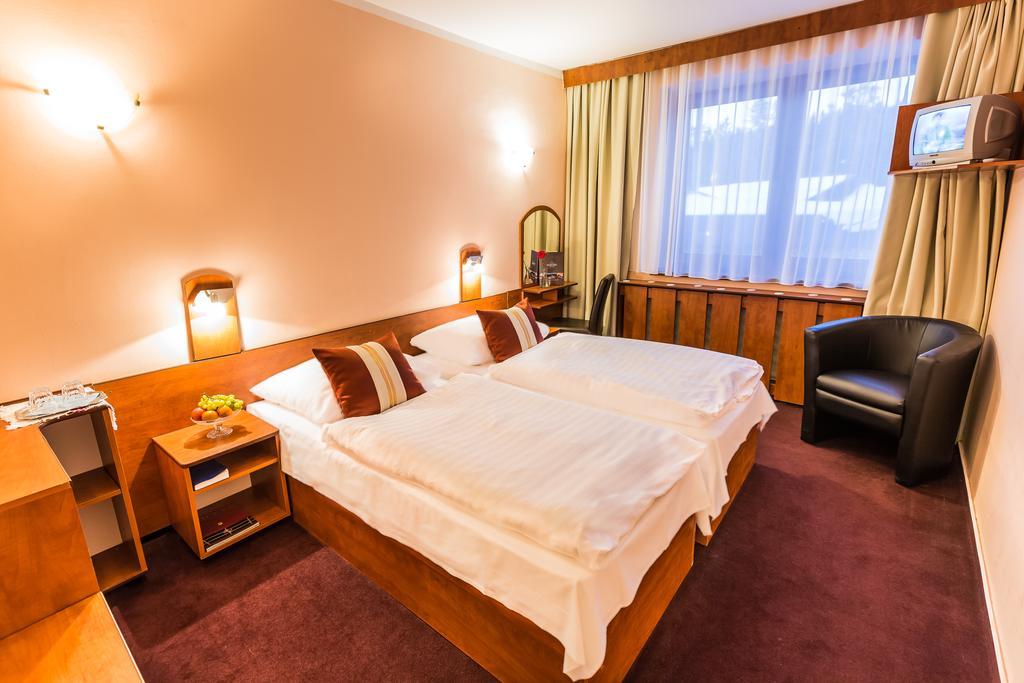 באנסקה ביסטריצה Hotel Sachticka מראה חיצוני תמונה